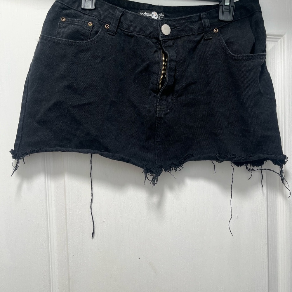 Boohoo Black Distressed Mini Skirt